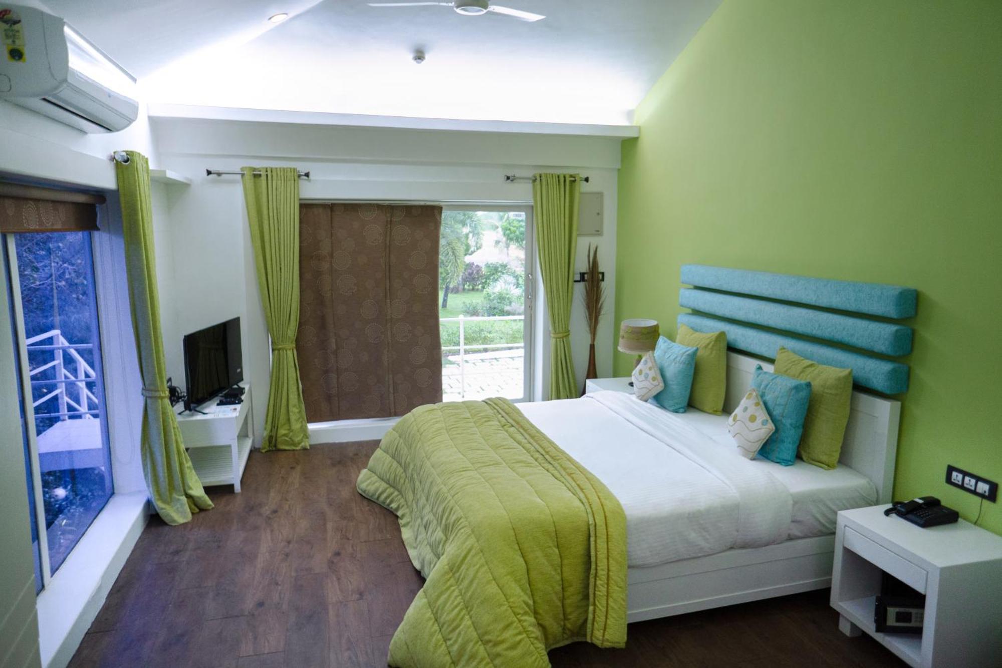Regenta Beach House Resort, Goa Benaulim Exterior foto
